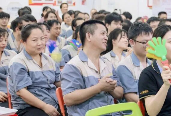 悦享团圆，刷新精彩｜傲群连续 17 年中秋之约